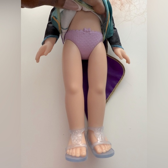 14โ Disney Frozen Queen Anna Princess Doll with Removable Cape Inspired Movie - Picture 4 of 9